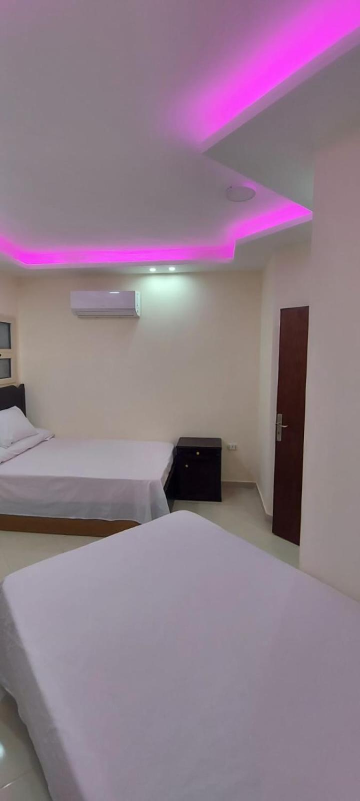 Aparthotel Casablanca Beach For Families And Couples Only à Hurghada Chambre photo